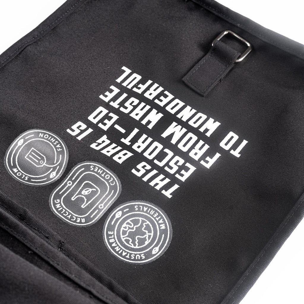 ESCORT X KOIL & KUBURAN MESSENGER BAG SPECIAL EDITION
